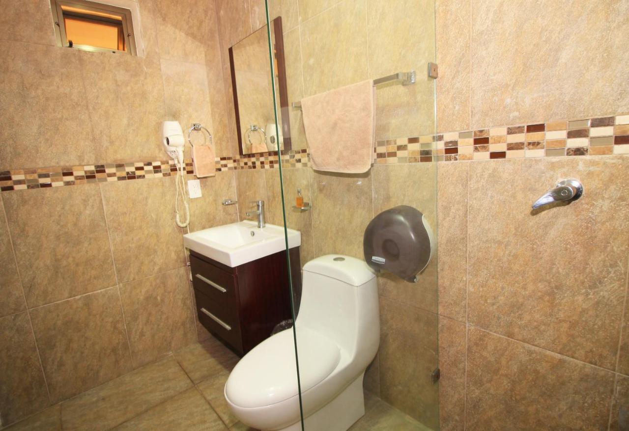 Papagayo Hotel Boutique Playa del Carmen Zewnętrze zdjęcie Bathroom