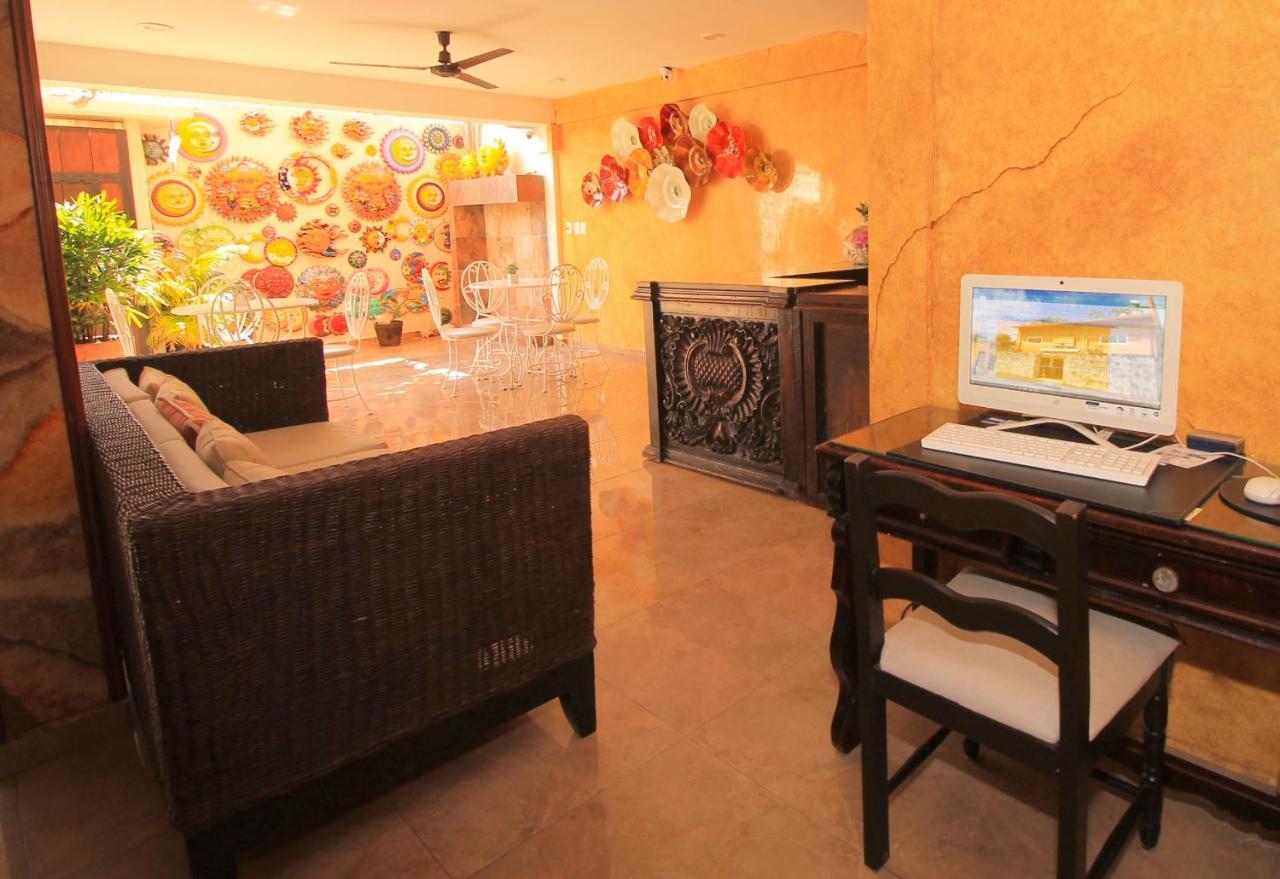 Papagayo Hotel Boutique Playa del Carmen Zewnętrze zdjęcie The interior of a typical hotel room